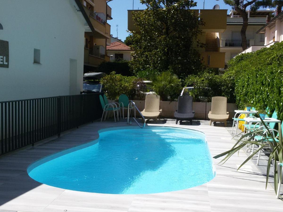 Economy Quadruple Room Balcony
